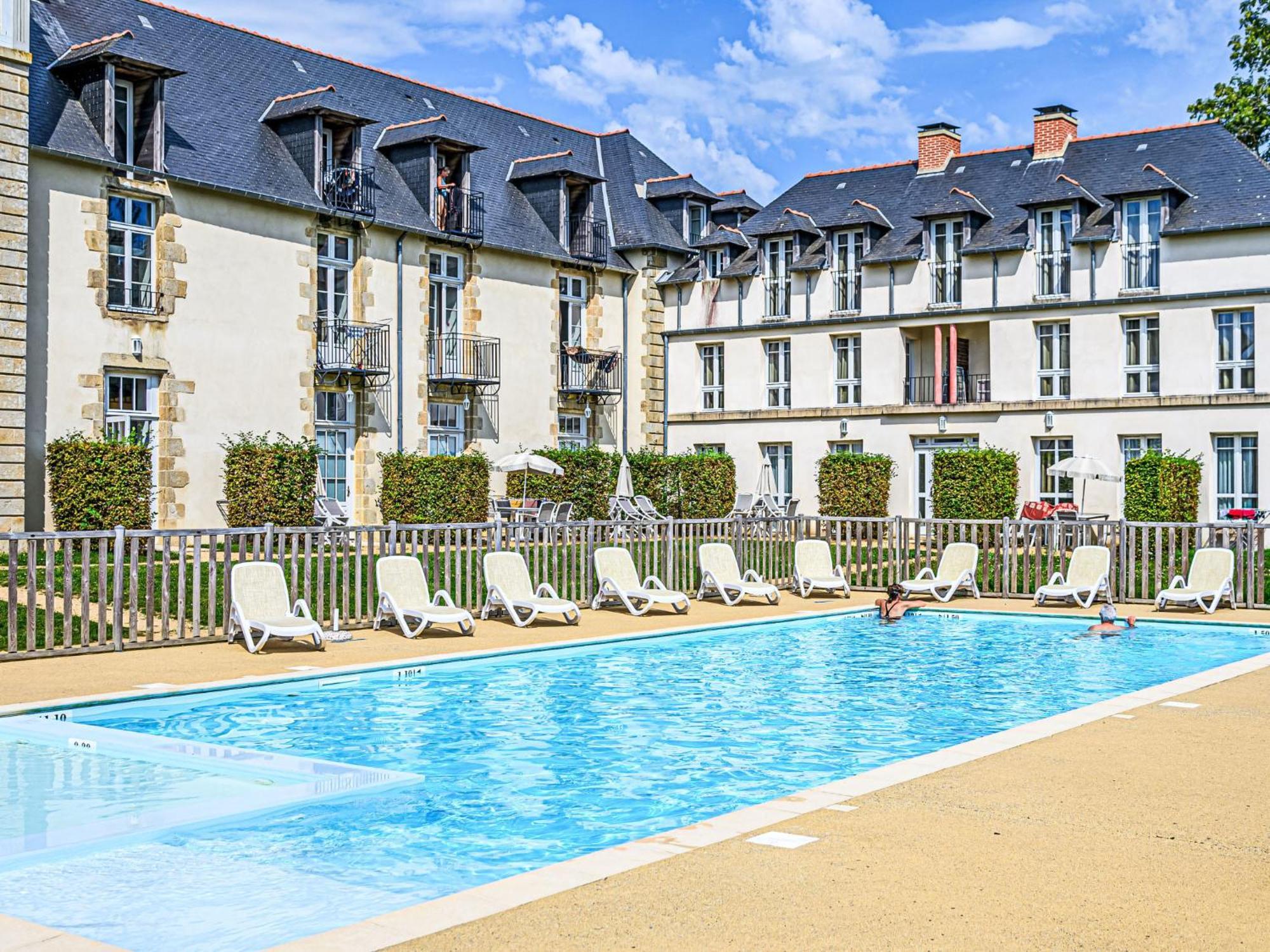 Apartment Le Chateau De Kergonano-13 By Interhome Баден Экстерьер фото